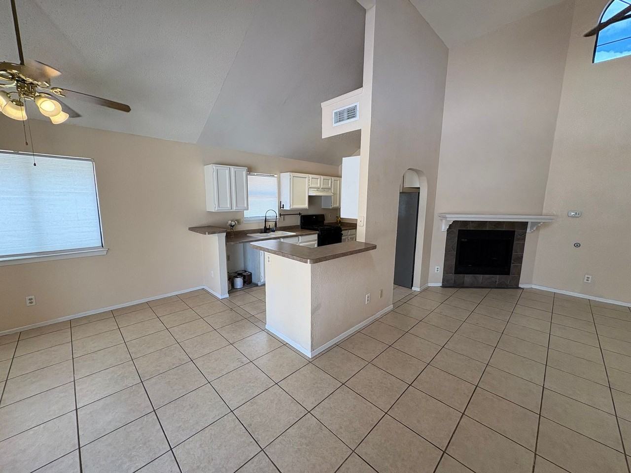7118 Golden Hawk Dr - Photo 2 of 31