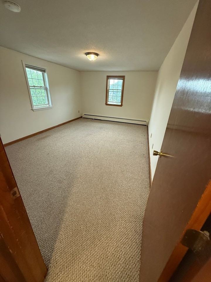 9 Edwards Ave #A4 - Photo 2 of 4
