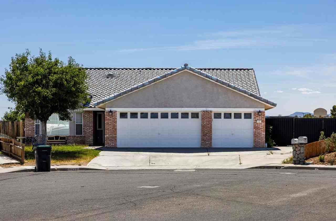1221 Alysa Ct