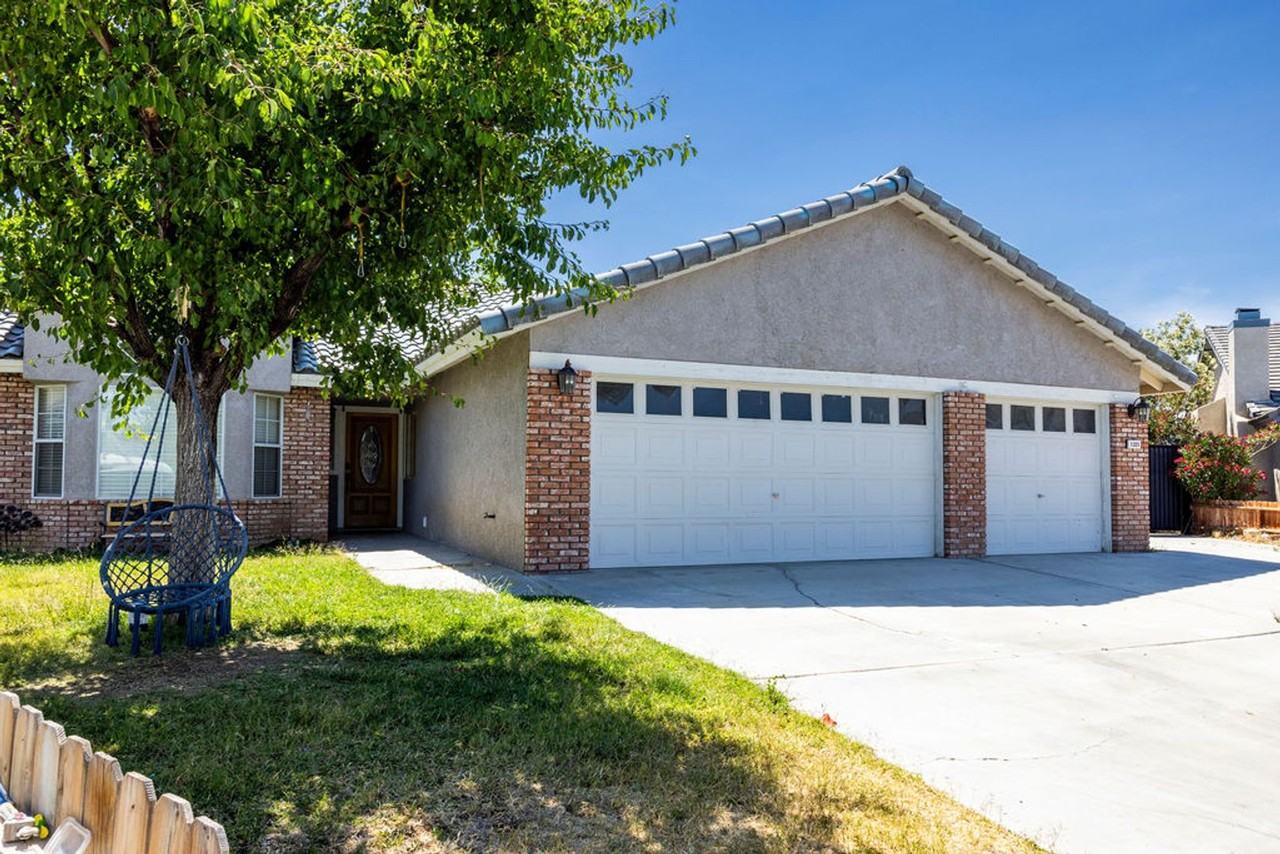 1221 Alysa Ct - Photo 2 of 30