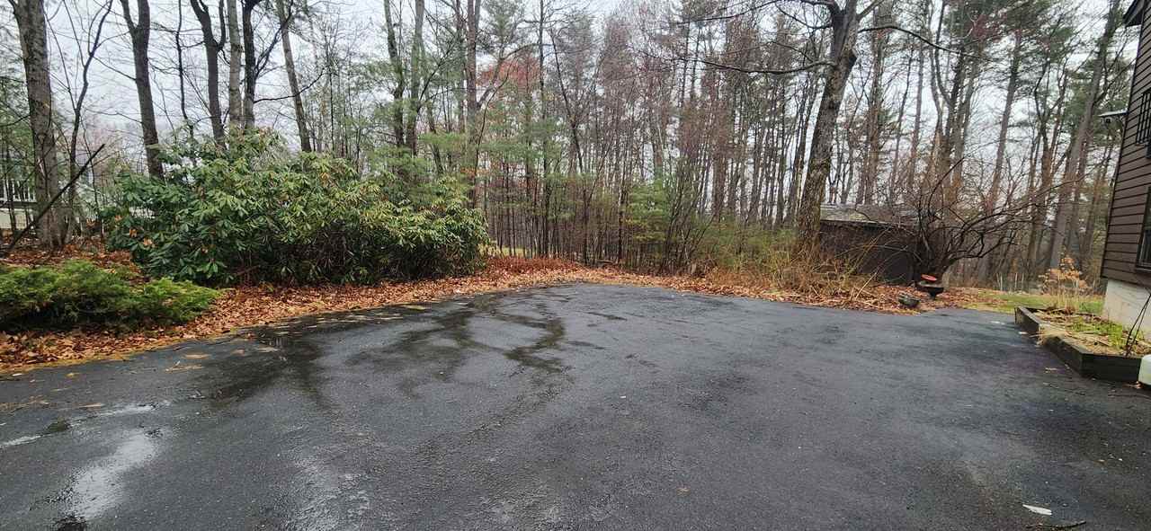 62 Hovey Rd - Photo 3 of 13