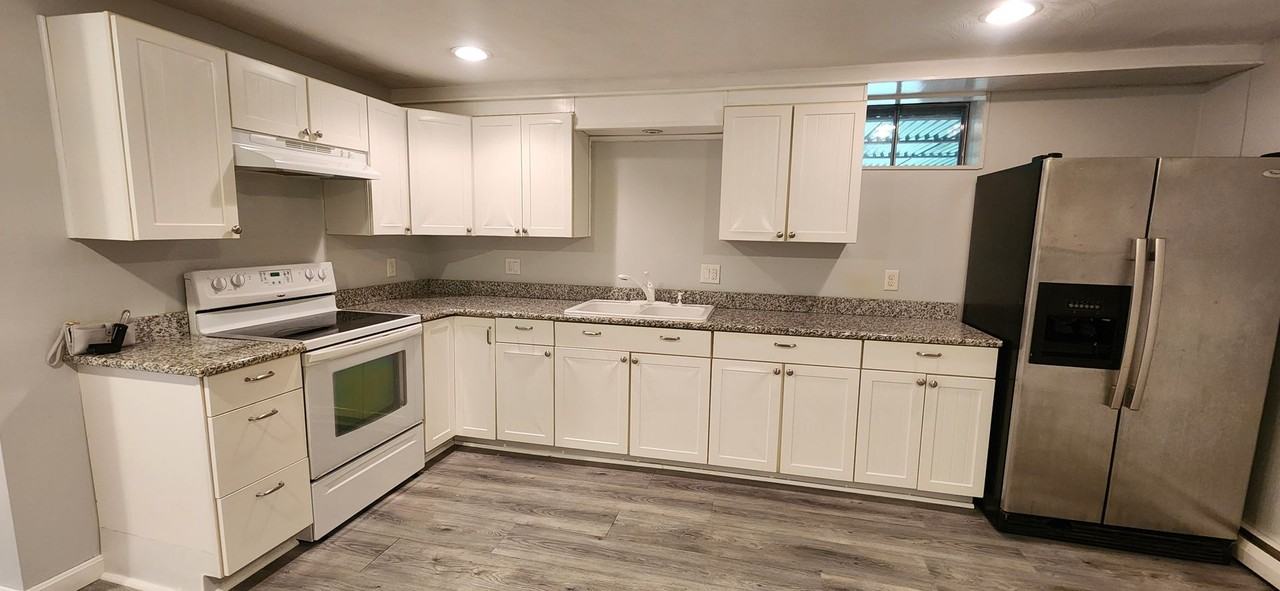62 Hovey Rd - Photo 4 of 13