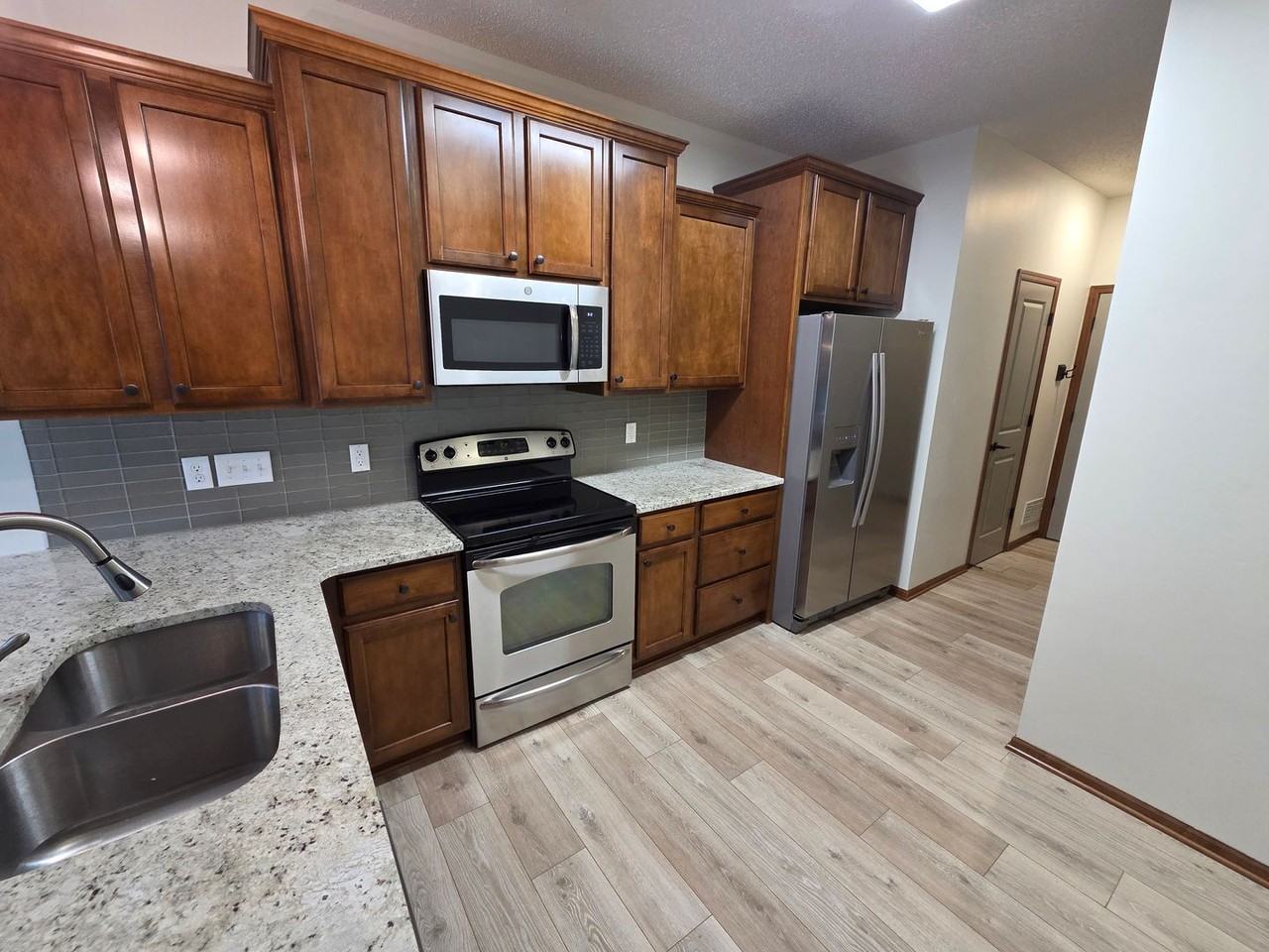 18442 Lafayette Way - Photo 6 of 31