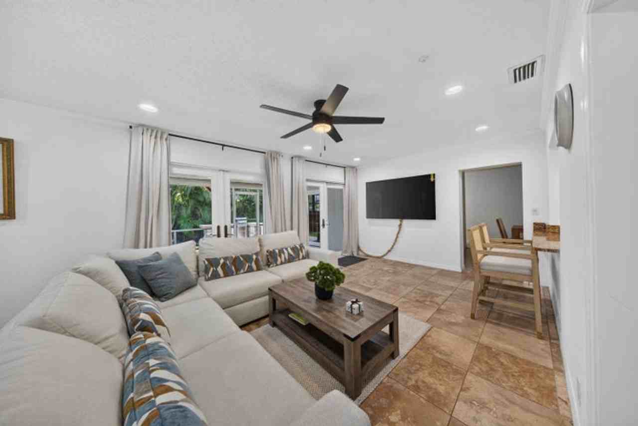 4431 Ne 28th Ave - Photo 5 of 16