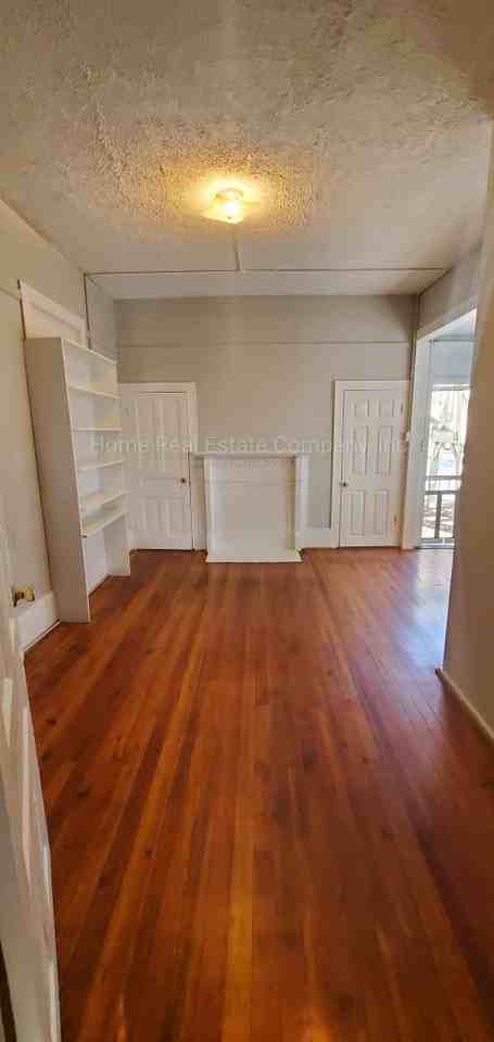 412 W 1st St #B - Photo 3 of 7
