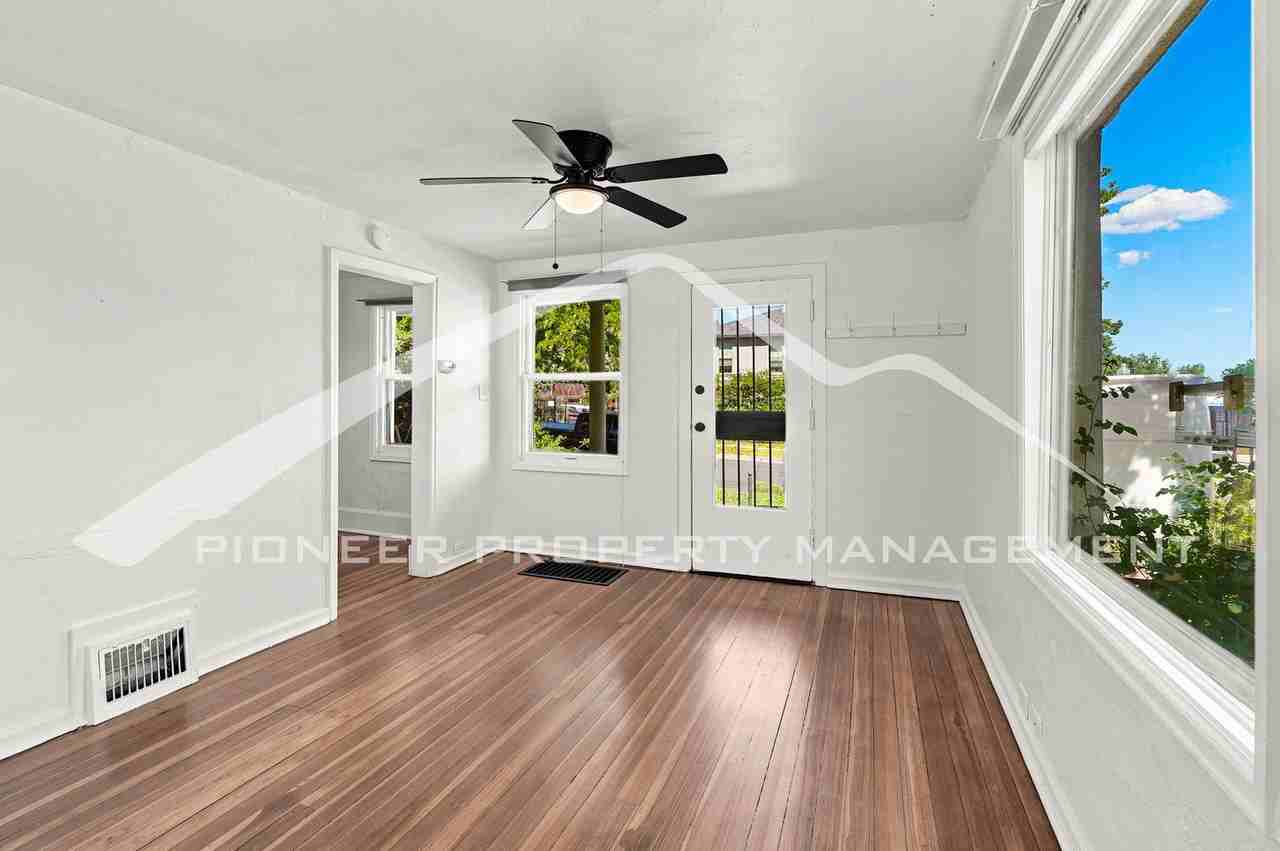 2503 Benton St - Photo 5 of 21