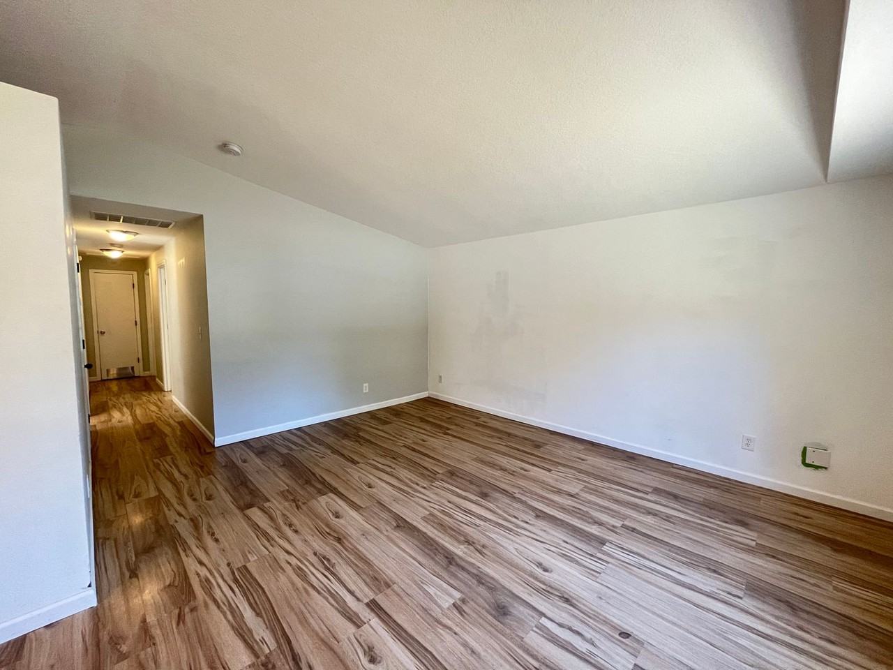 8456 Se 75th Pl - Photo 3 of 27