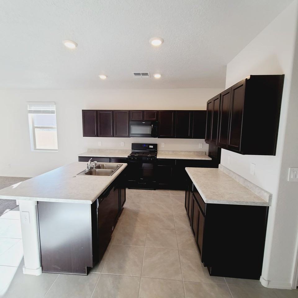 3441 Prairie Sage St Sw - Photo 3 of 21