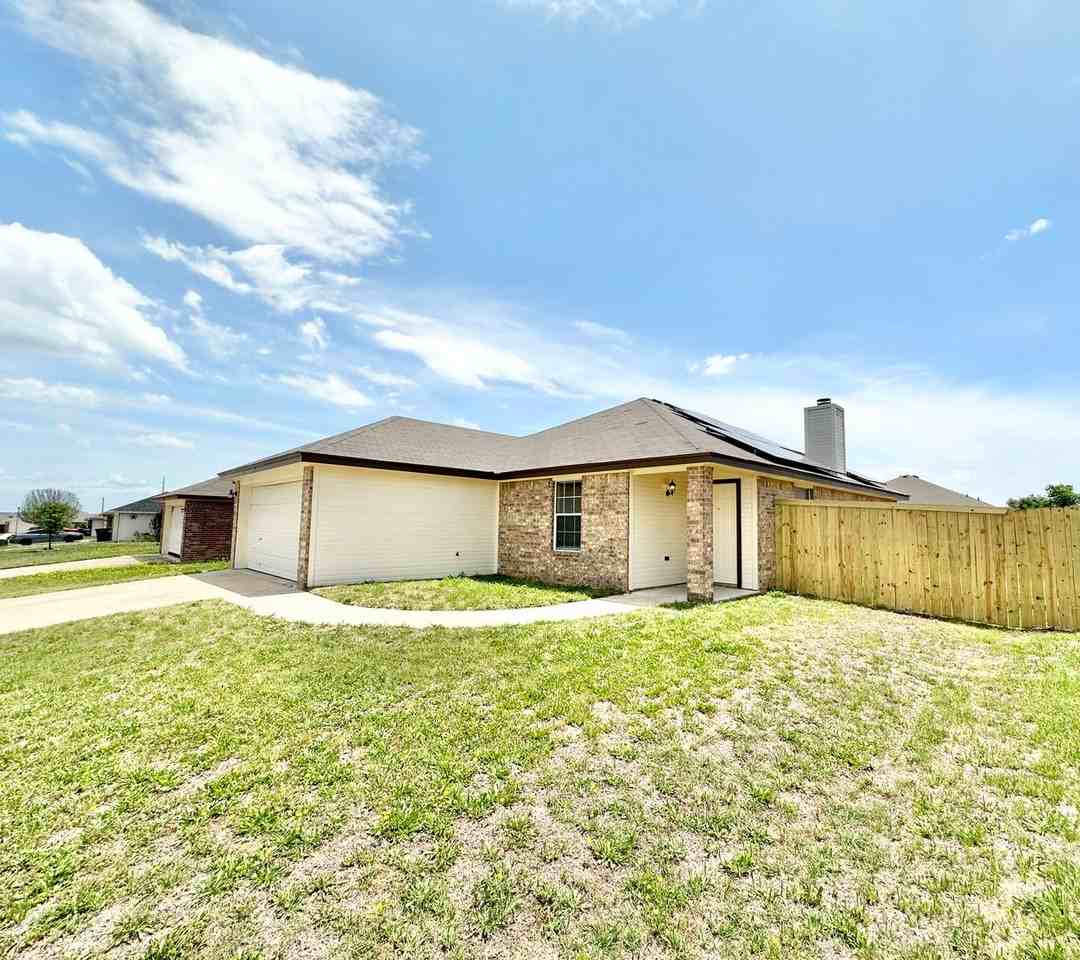 3900 Bolivar Dr - Photo 2 of 26