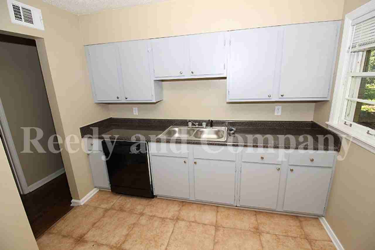 3830 Denver St - Photo 5 of 15