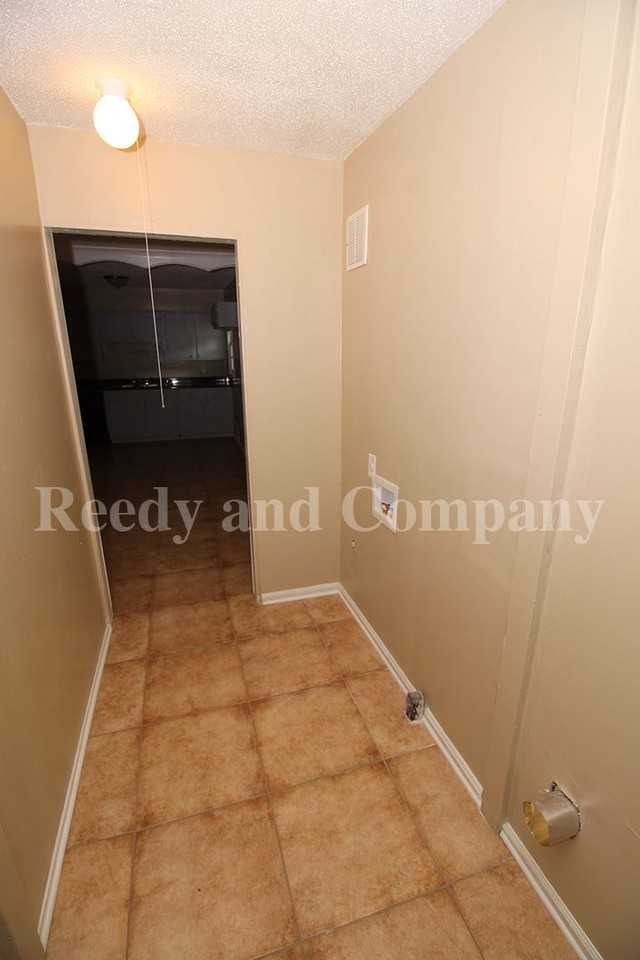 3830 Denver St - Photo 6 of 15