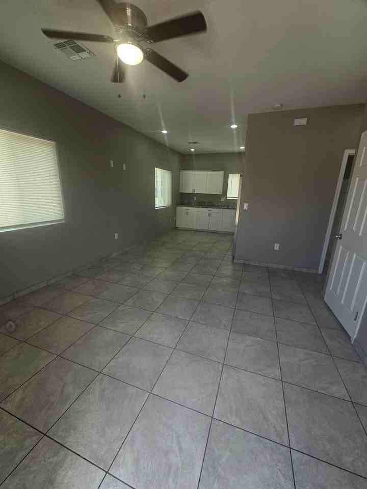 1013 E 36th St #2 - Photo 4 of 25