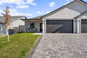 featured image of 2515 S 47th Ave