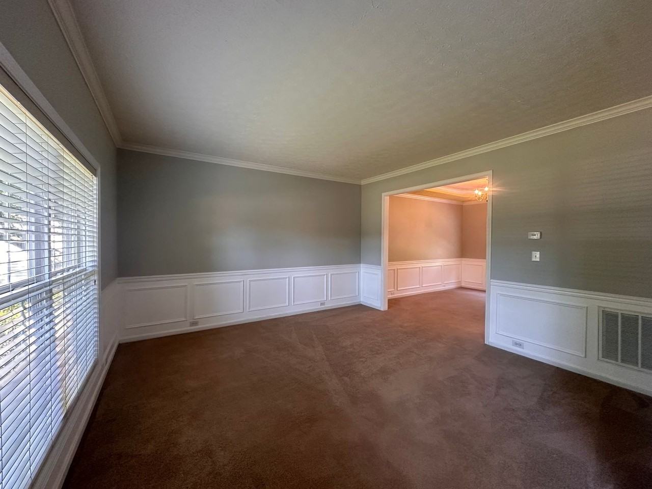 9406 Harlow Ct - Photo 4 of 32