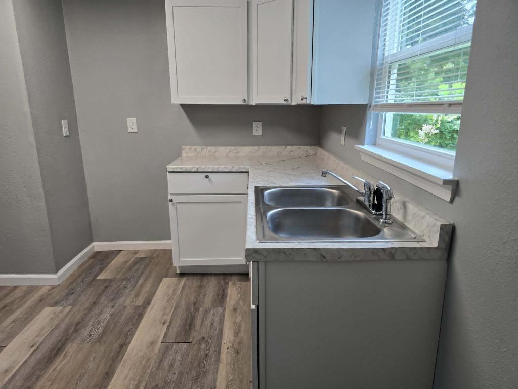 4522 N Johnstown Ave - Photo 4 of 12