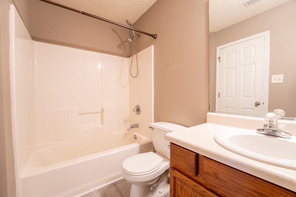 334 Hawthorne Oaks Way - Photo 6 of 31