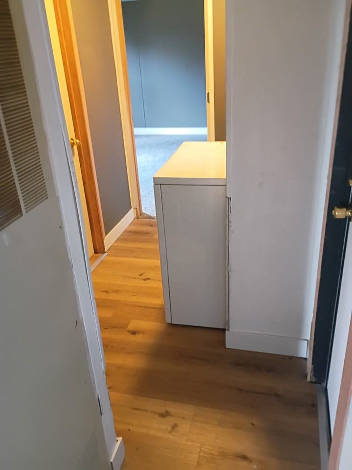 1229 1st Ave Ne - Photo 2 of 12