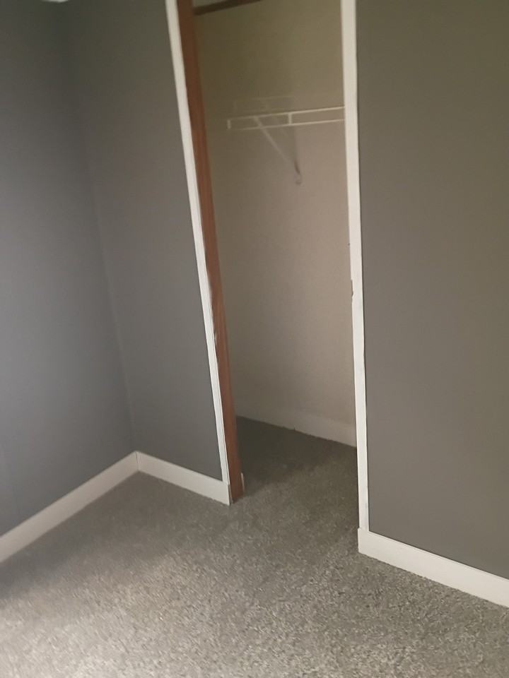 1229 1st Ave Ne - Photo 6 of 12