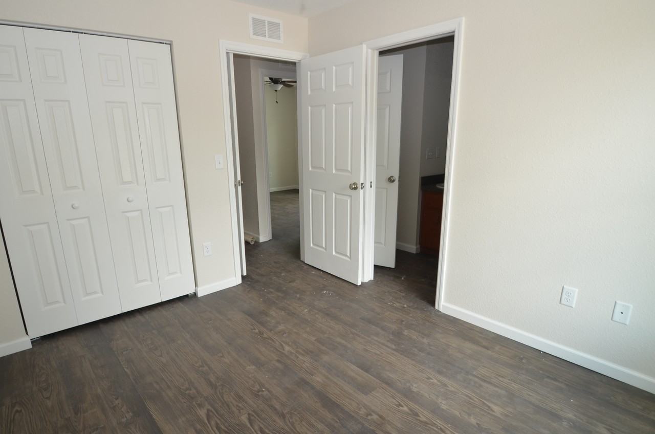 101 Andsouth Volusia Ave., #117-4 - Photo 7 of 10