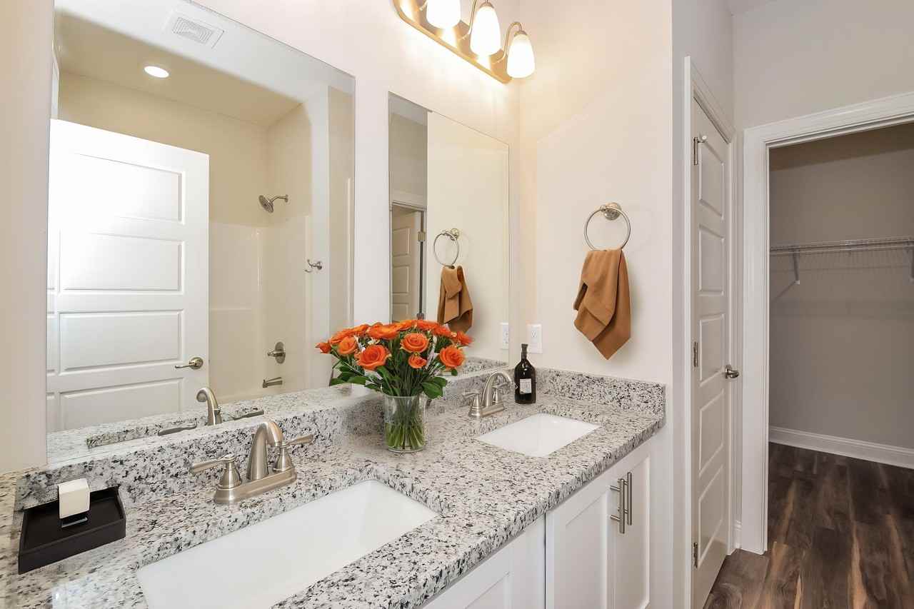 1116 Walker Point Way - Photo 5 of 32