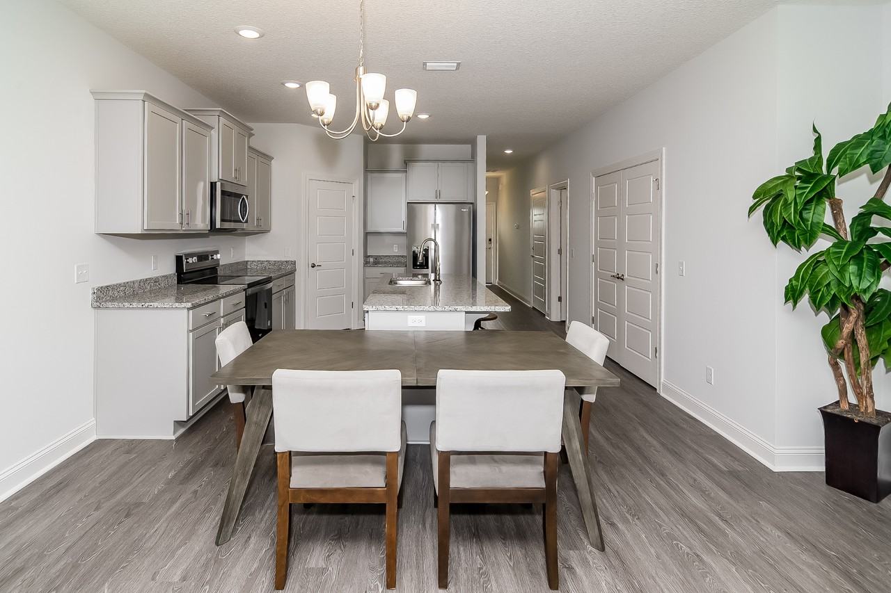 1138 Walker Point Way - Photo 6 of 33