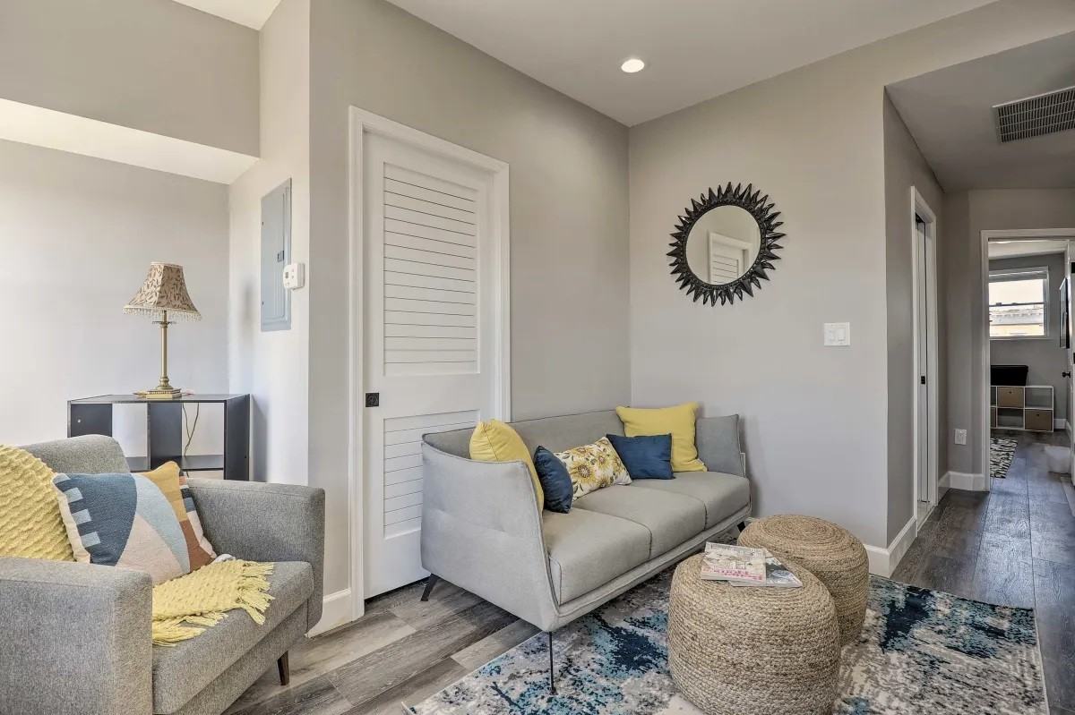 941 Brooks Ln #3 - Photo 2 of 26