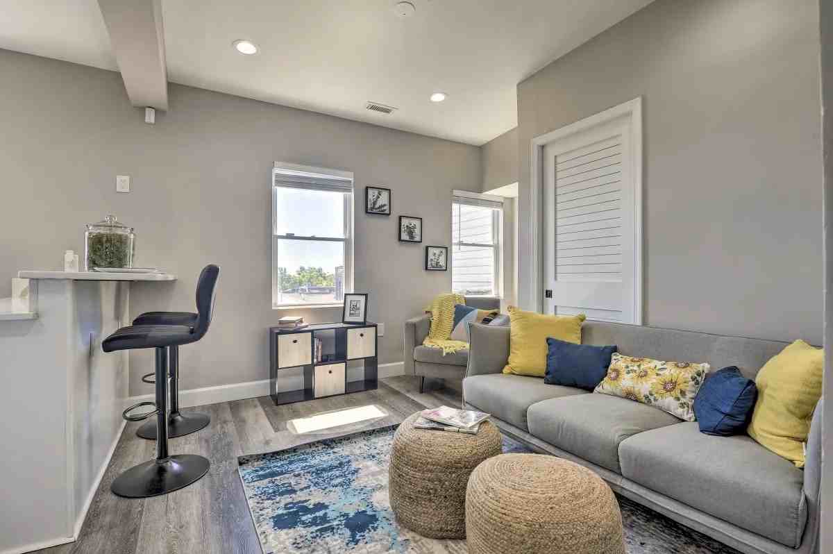 941 Brooks Ln #3 - Photo 4 of 26
