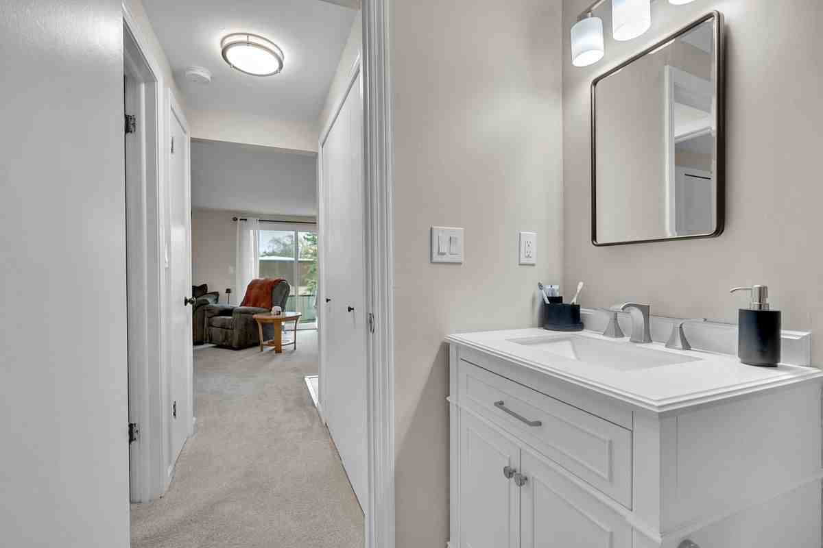 225 Charter Oaks Dr ##3 - Photo 4 of 20