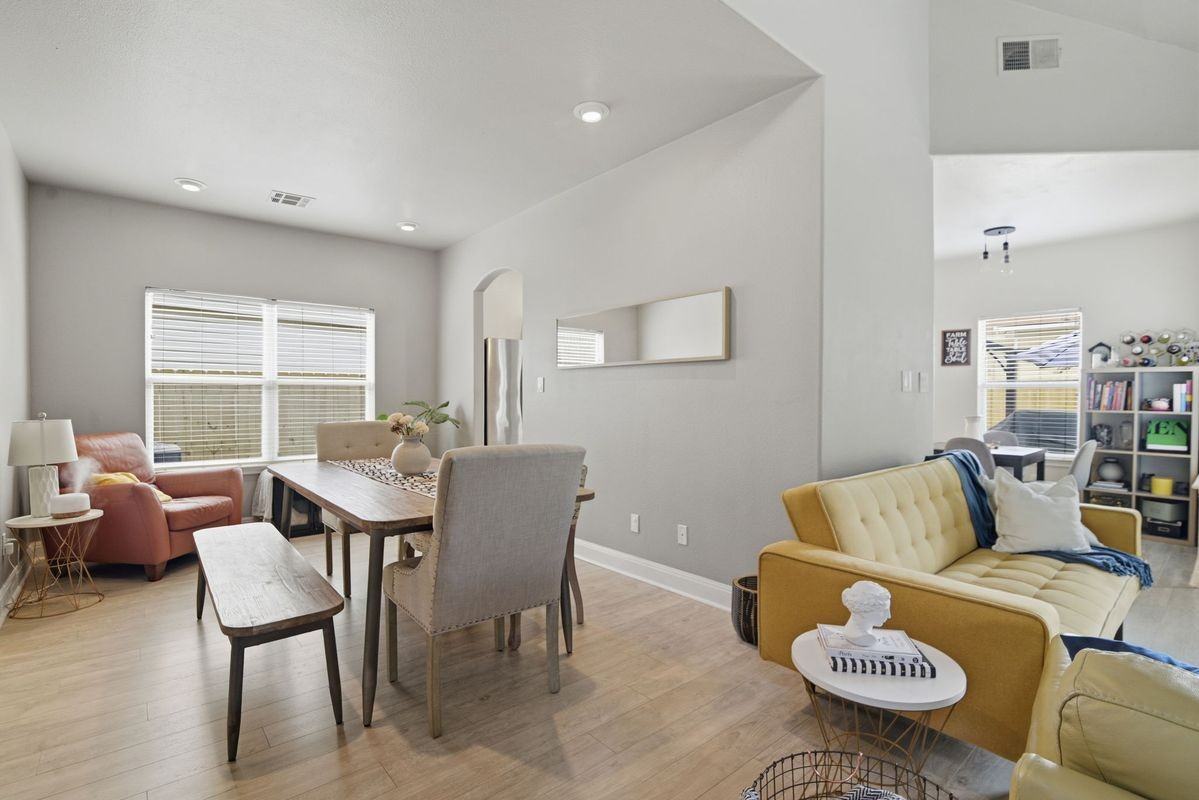 20515 View Mdw - Photo 3 of 28