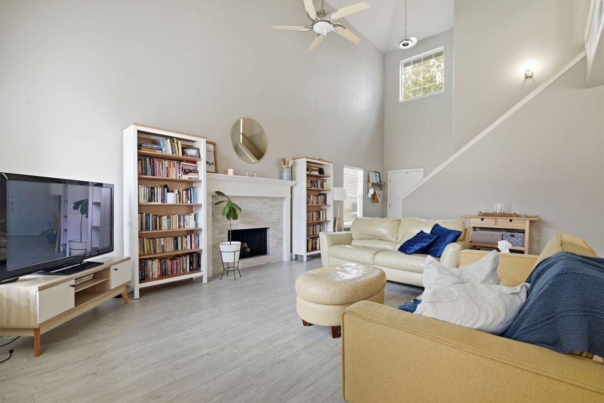 20515 View Mdw - Photo 7 of 28