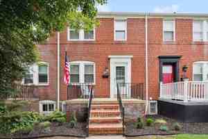 featured image of 324 Westowne Rd