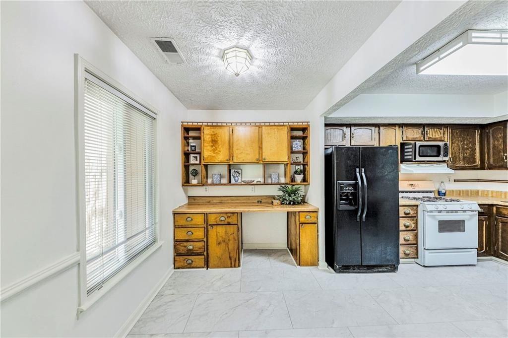 878 Lake Hollow Blvd Sw - Photo 5 of 22