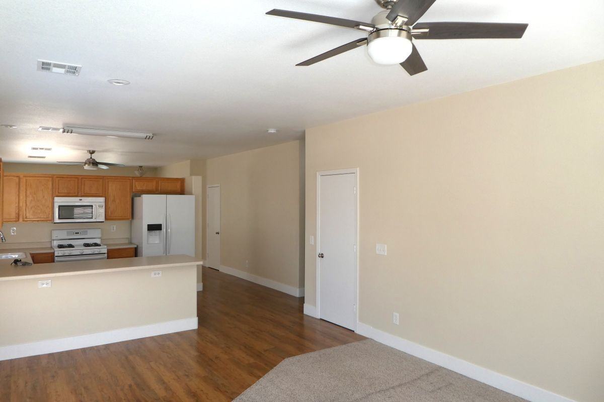 6038 Blue Autumn St - Photo 2 of 6