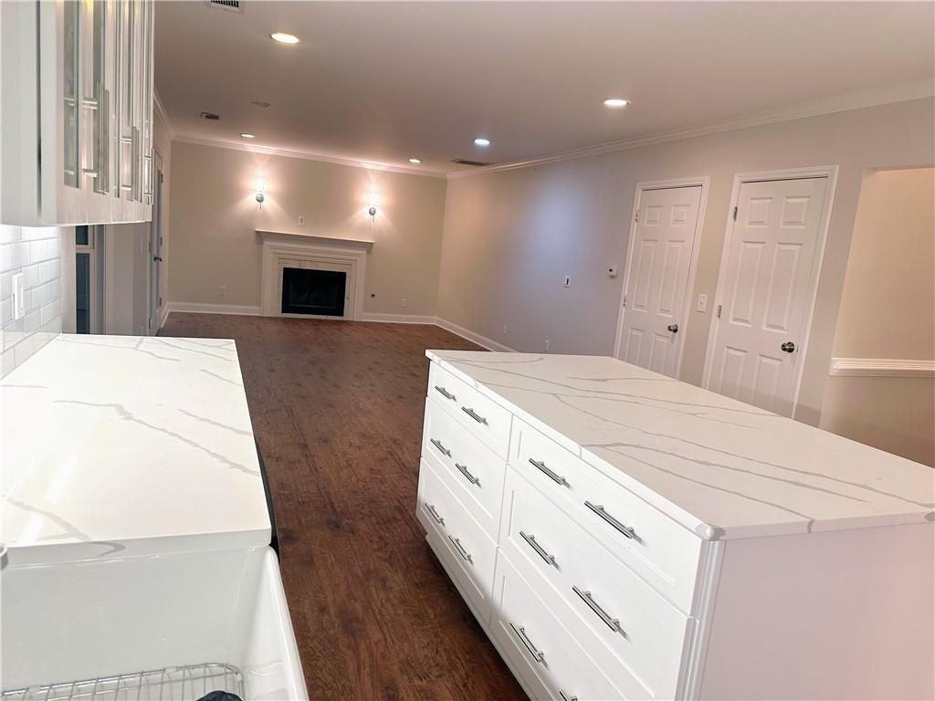 10070 Lauren Hall Ct - Photo 6 of 12
