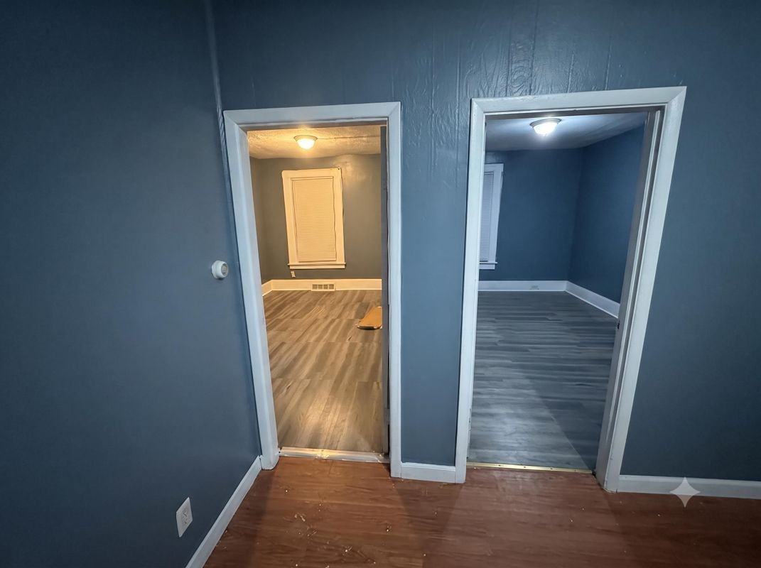 440 Laurel St - Photo 6 of 13