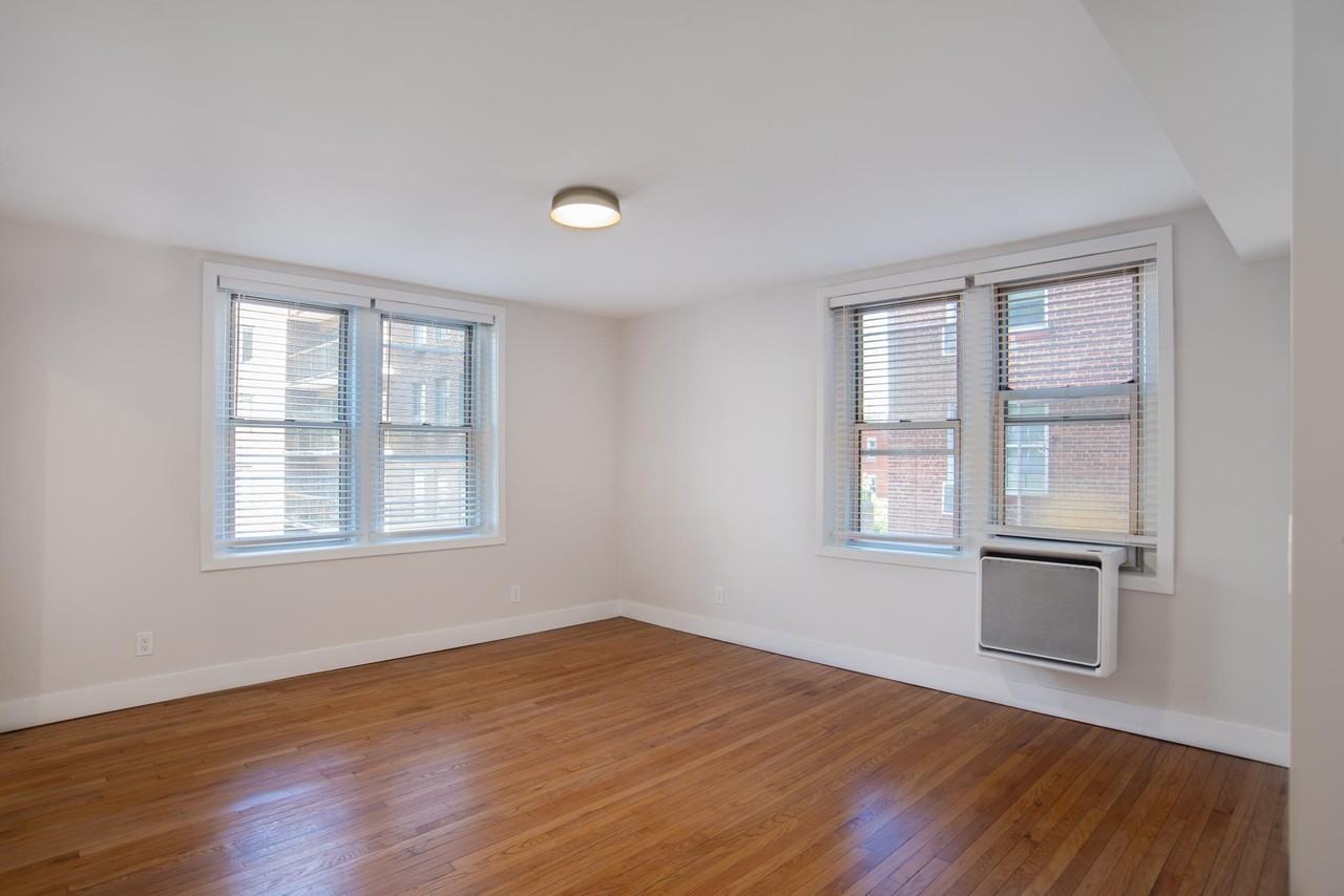 Rocksboro Apartments - Photo 2 of 24
