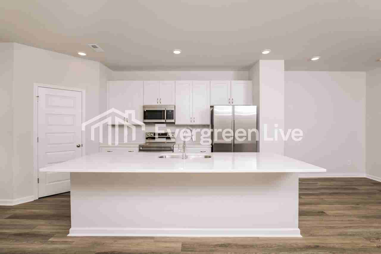 709 Meto Dr - Photo 6 of 15