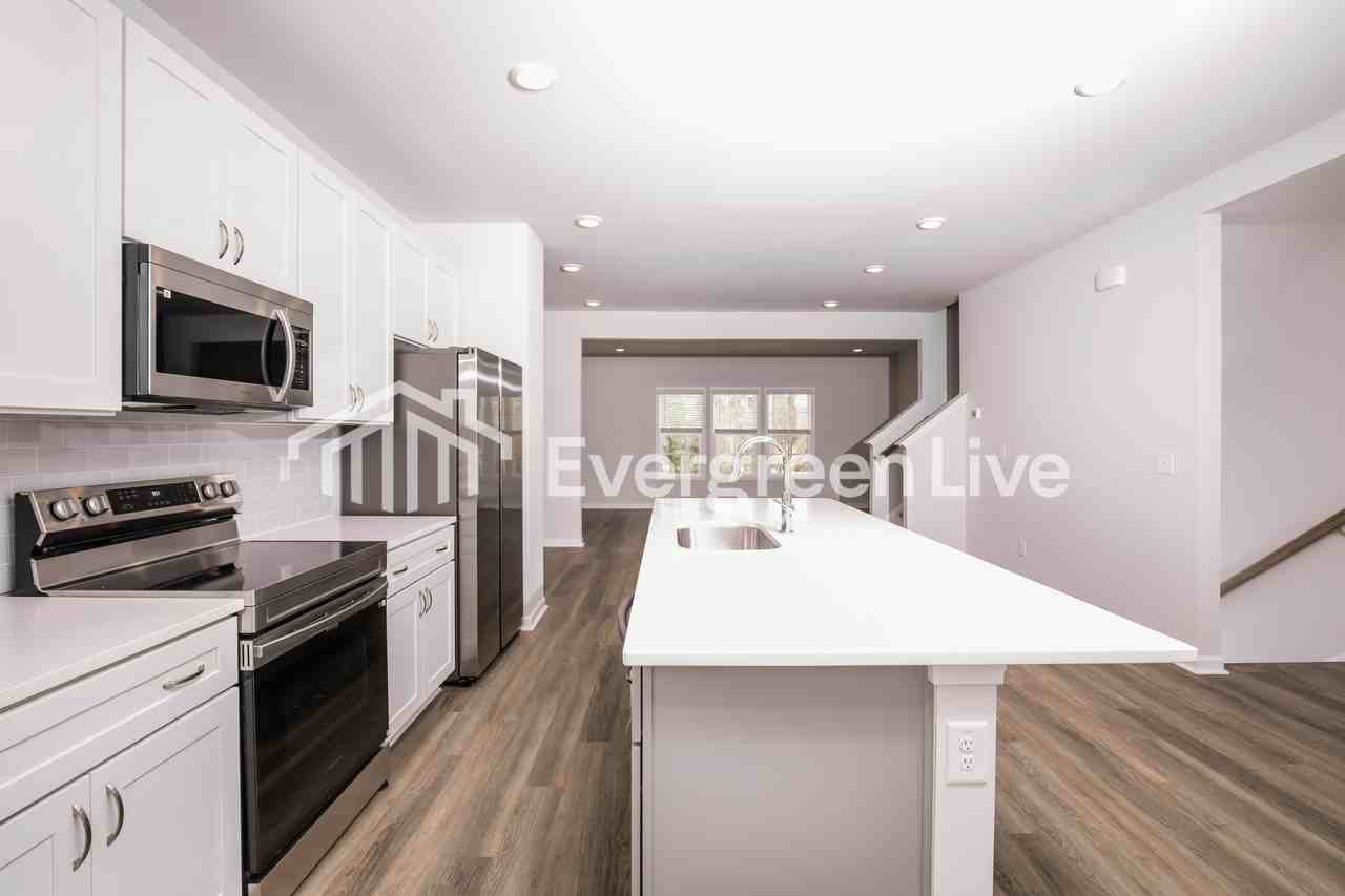 709 Meto Dr - Photo 7 of 15