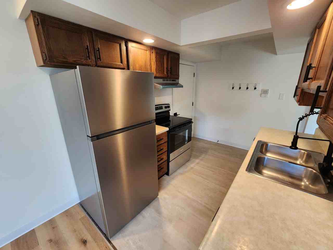 400 Fairbanks St #2C - Photo 2 of 12
