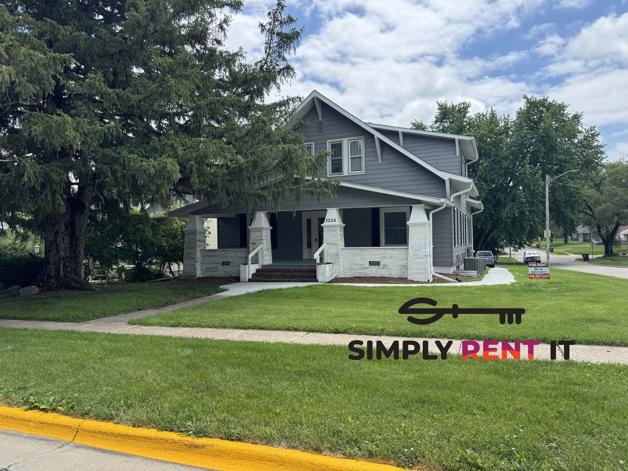 3226 West St - Photo 2 of 18