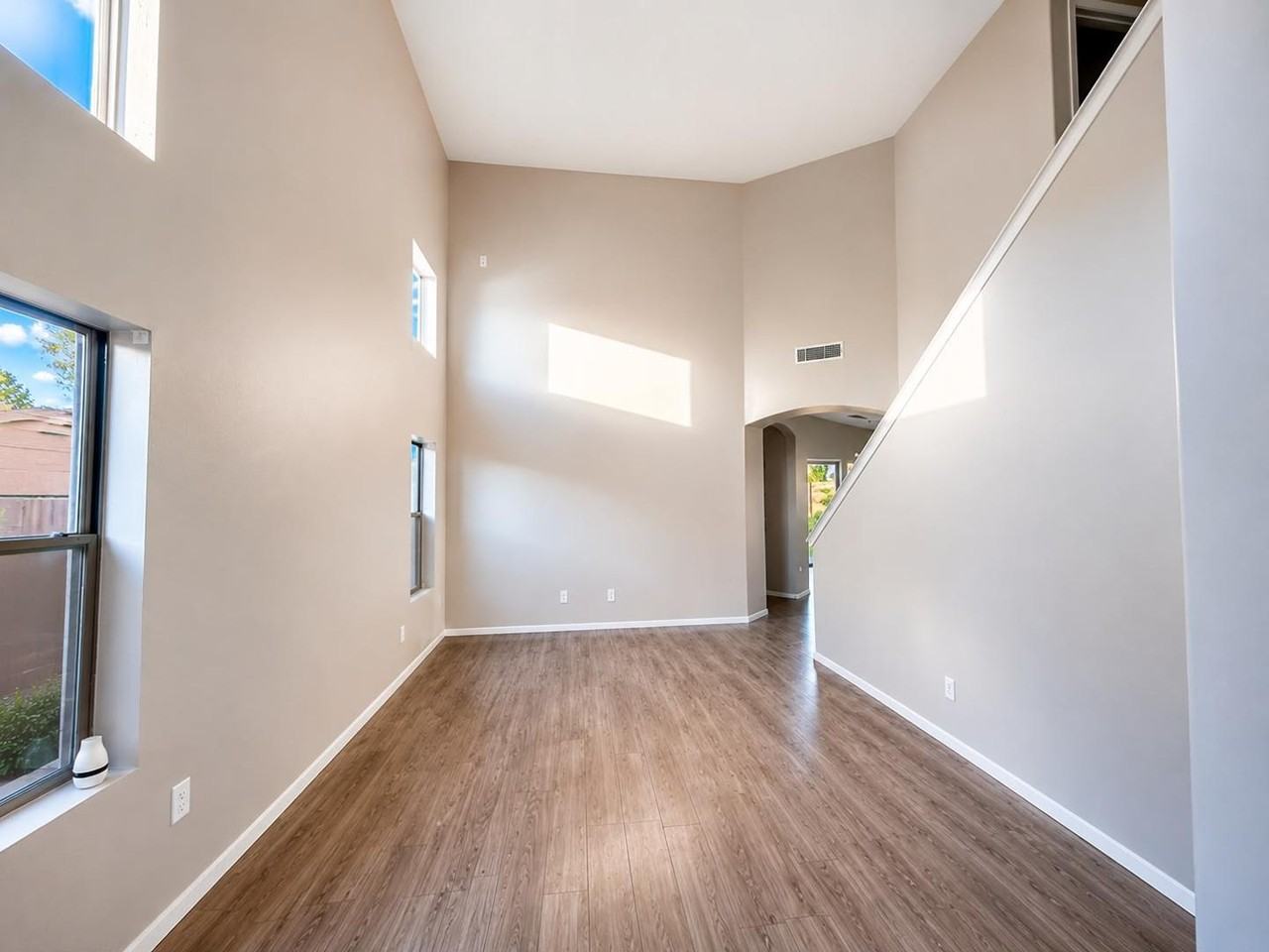 16673 W Tasha Dr - Photo 5 of 20