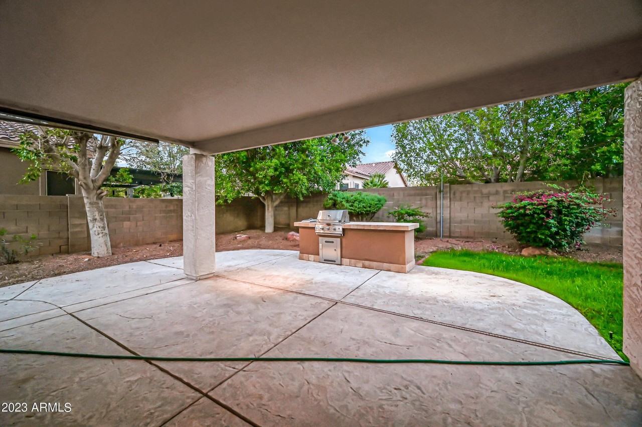 6780 W Amigo Dr - Photo 7 of 44
