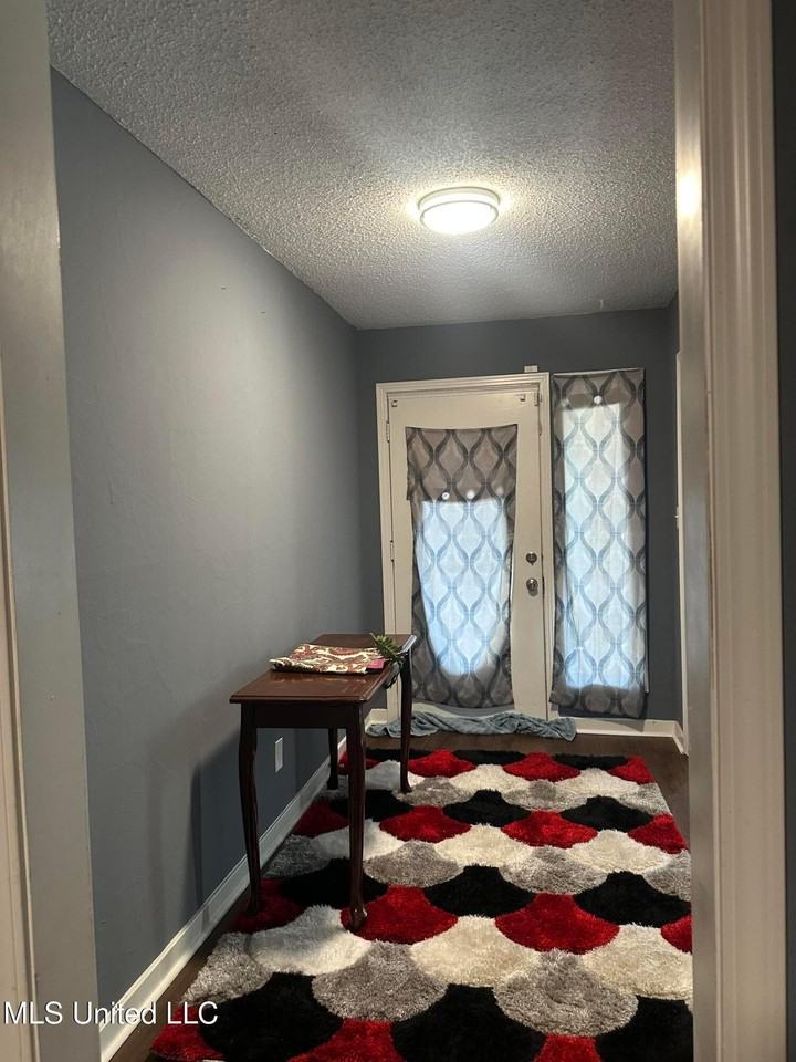 1156 Garden Park Dr - Photo 2 of 34