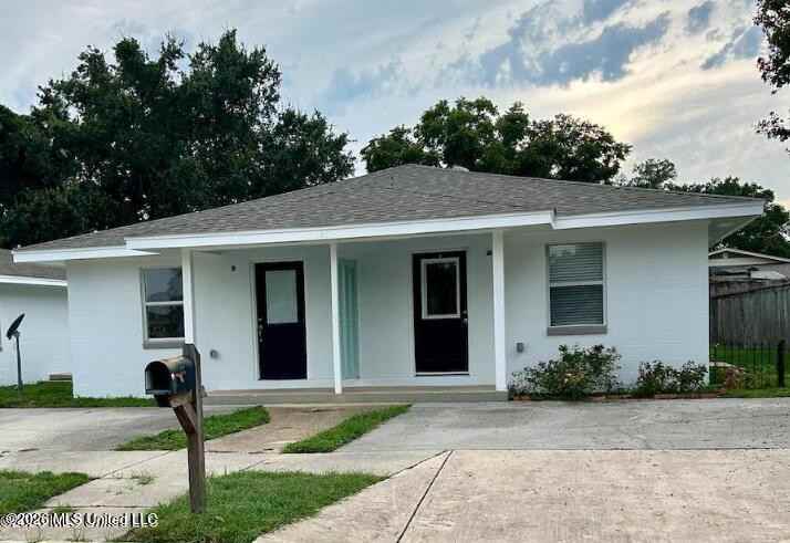 141 Pine Grove Ave