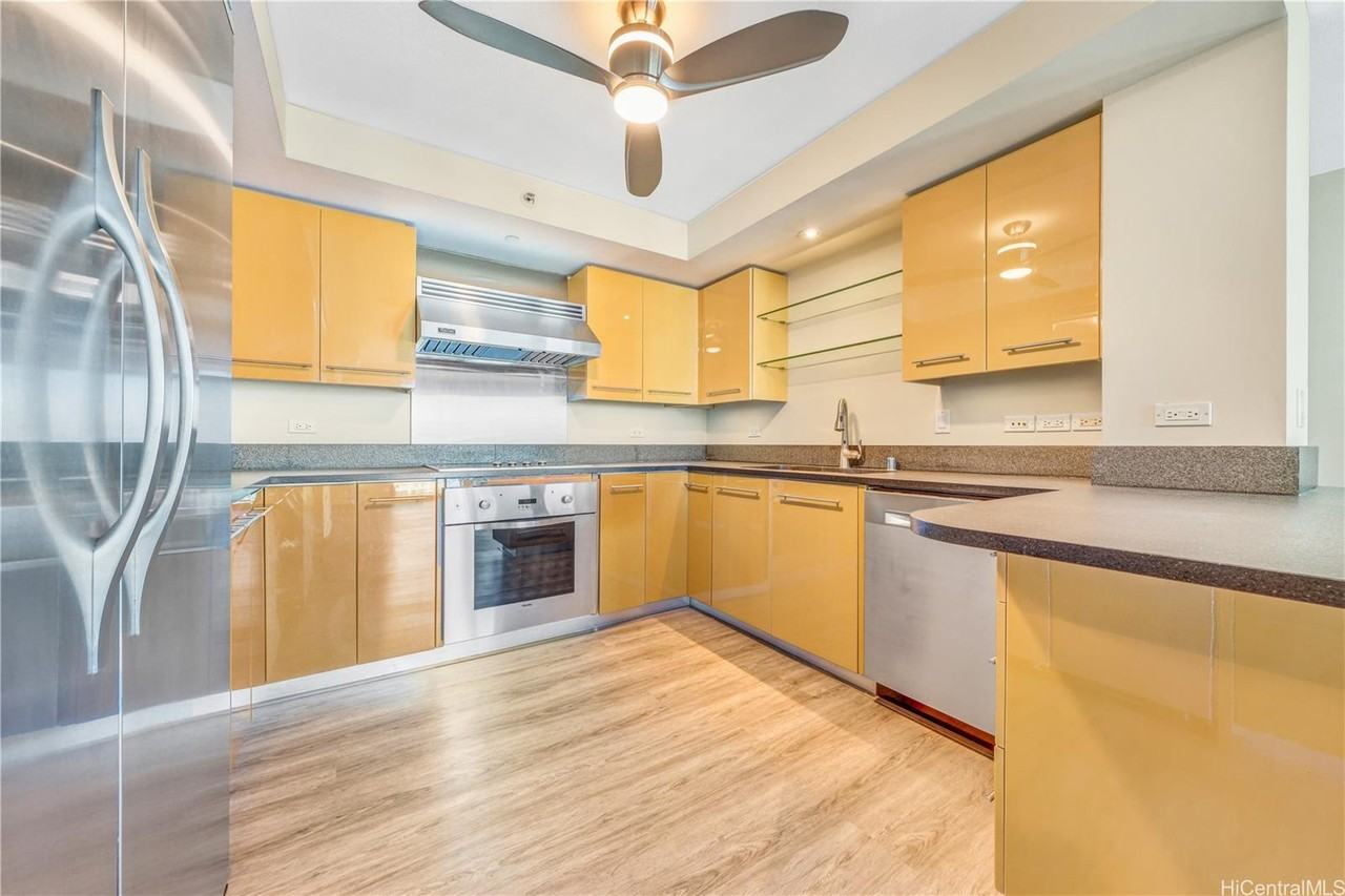 1200 Queen Emma St #3309 - Photo 7 of 23