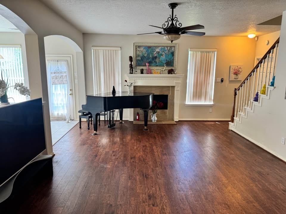 3706 Heritage Colony Dr - Photo 3 of 26