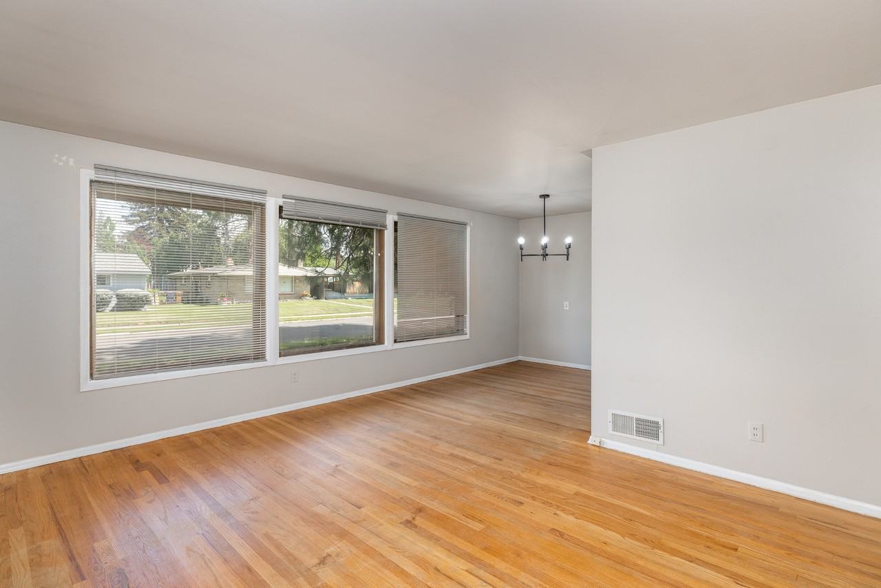 3011 W Dalke Ave - Photo 5 of 23