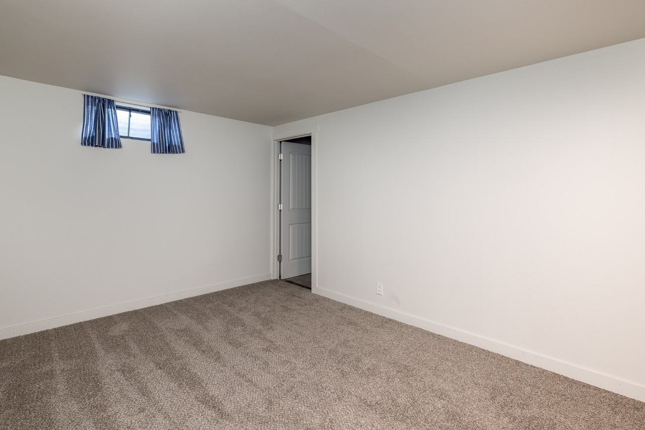 3011 W Dalke Ave - Photo 7 of 23