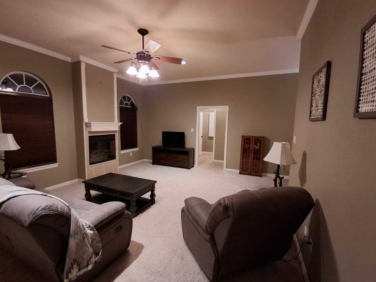 2142 Republic Ave - Photo 2 of 20