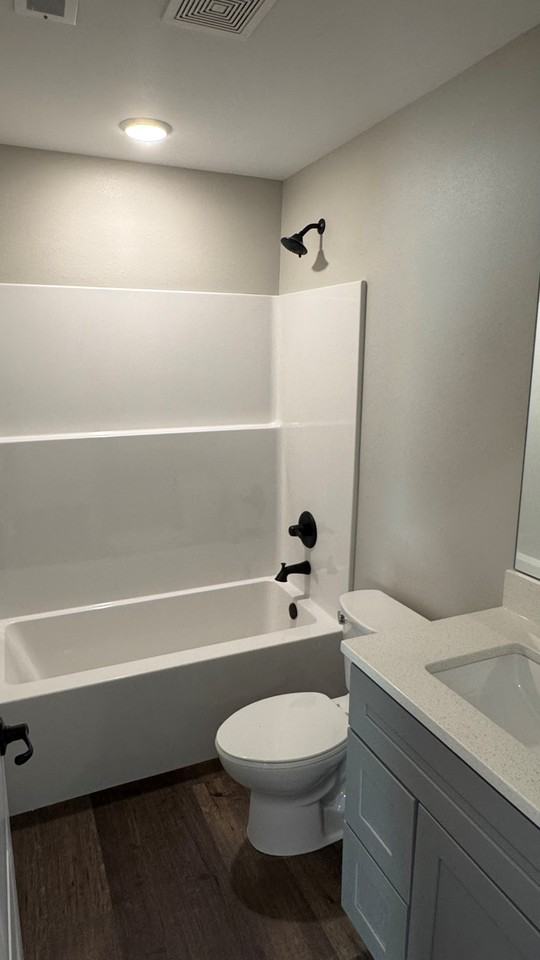 700 Harbor Woods Dr #A - Photo 7 of 18